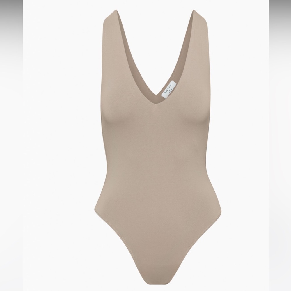 Aritzia contour v neck tank bodysuit